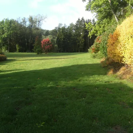 Деревянный коттедж Clos Du Ry De Snaye Борен